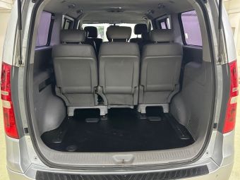 Hyundai Grand Starex, 2.5 л, АКПП, 2010 фото 1