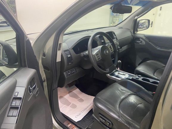 Nissan Pathfinder LE +camera, 2.5 л, АТ, 2010 фото 12