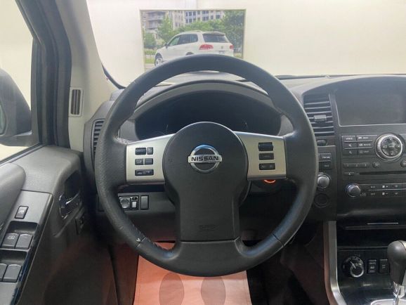 Nissan Pathfinder LE +camera, 2.5 л, АТ, 2010 фото 15