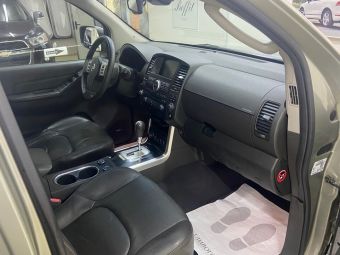 Nissan Pathfinder LE +camera, 2.5 л, АКПП, 2010 фото 20