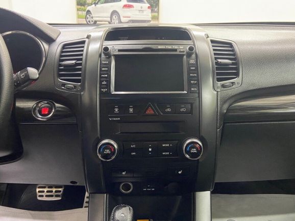 Kia Sorento Premium, 2.4 л, АТ, 2010 фото 18