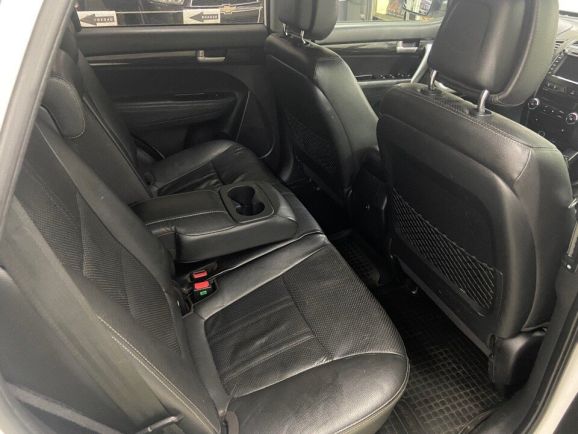 Kia Sorento Premium, 2.4 л, АТ, 2010 фото 2
