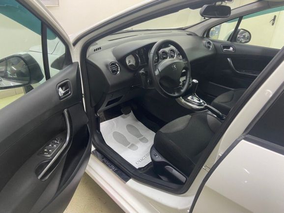 Peugeot 308 Premium Pack, 1.6 л, АТ, 2011 фото 9