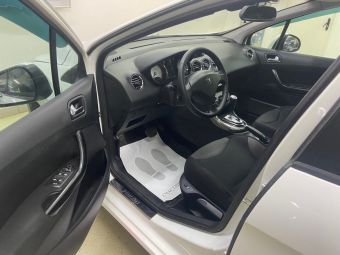 Peugeot 308 Premium Pack, 1.6 л, АКПП, 2011 фото 9