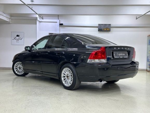 Volvo S60, 2.4 л, АТ, 2008 фото 6