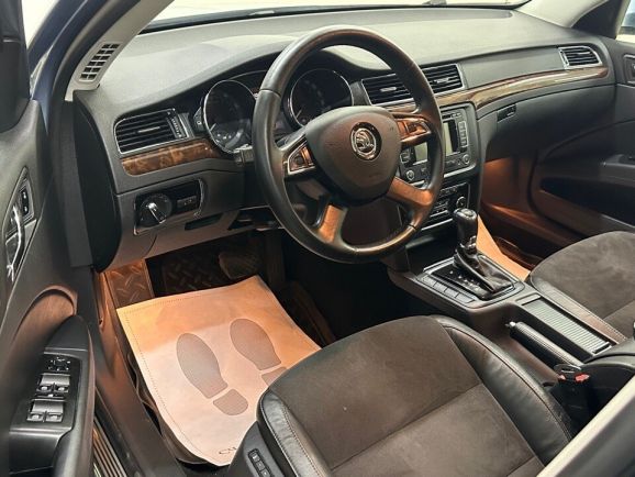 Skoda Superb Elegance, 1.8 л, Робот, 2013 фото 9