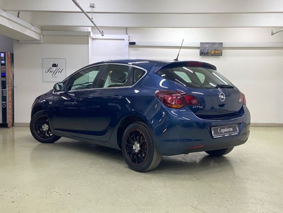 Opel Astra Cosmo, 1.6 л, АТ, 2012 фото 6