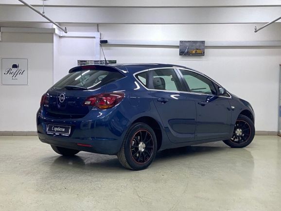 Opel Astra Cosmo, 1.6 л, АТ, 2012 фото 8