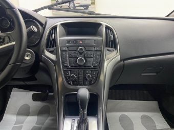 Opel Astra Cosmo, 1.6 л, АКПП, 2012 фото 11