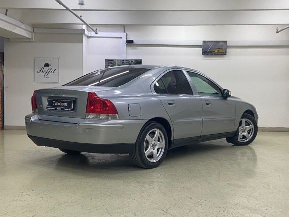 Volvo S60, 2.4 л, АТ, 2007 фото 8