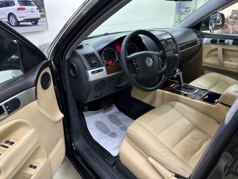 Volkswagen Touareg, 2.5 л, АКПП, 2008 фото 9