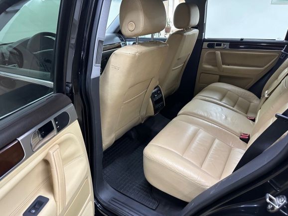 Volkswagen Touareg, 2.5 л, АТ, 2008 фото 2