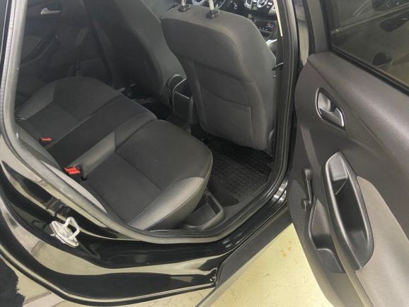 Ford Focus, 1.6 л, МТ, 2012 фото 1