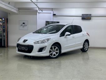 Peugeot 308, 1.6 л, АКПП, 2011 фото 3