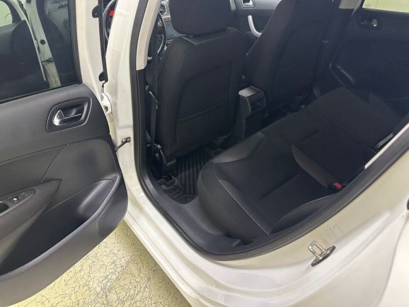 Peugeot 308, 1.6 л, АТ, 2011 фото 2