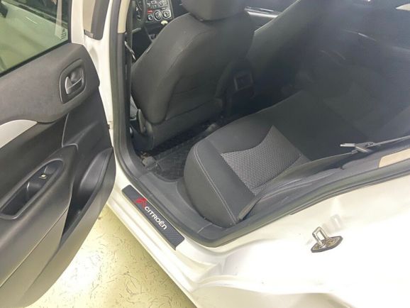 Citroen C4, 1.6 л, МТ, 2013 фото 1