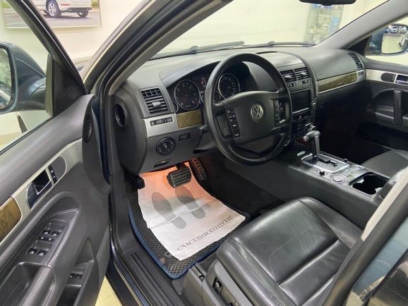 Volkswagen Touareg, 3.0 л, АТ, 2008 фото 9