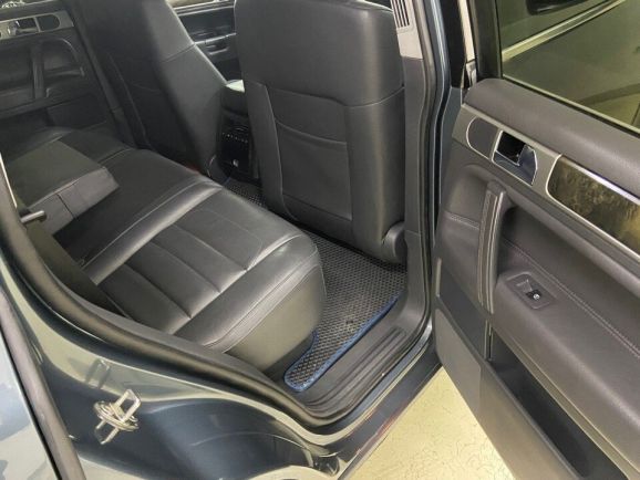 Volkswagen Touareg, 3.0 л, АТ, 2008 фото 1