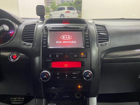 Kia Sorento Prestige, 2.4 л, АТ, 2010 фото 14