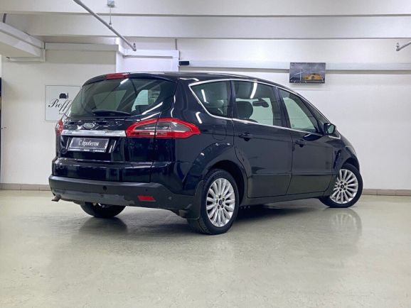 Ford S-MAX Titanium, 2.0 л, АТ, 2010 фото 9