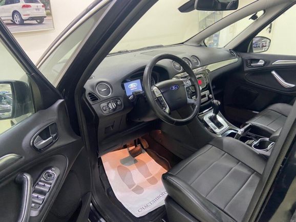 Ford S-MAX Titanium, 2.0 л, АТ, 2010 фото 11