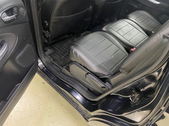 Ford S-MAX Titanium, 2.0 л, АТ, 2010 фото 16