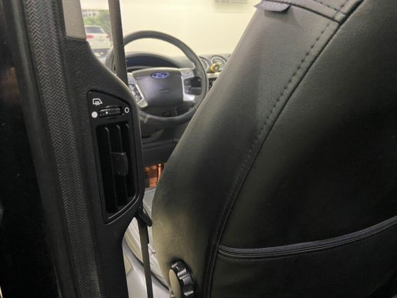 Ford S-MAX Titanium, 2.0 л, АТ, 2010 фото 17