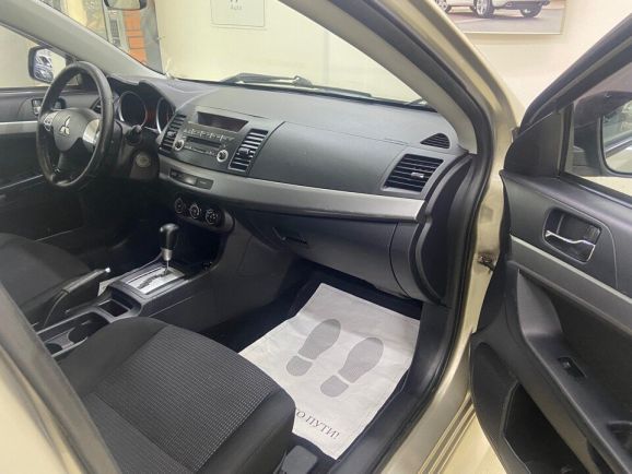 Mitsubishi Lancer, 1.5 л, АТ, 2010 фото 2