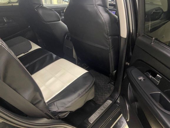 SsangYong Rexton Elegance, 2.7 л, АТ, 2012 фото 1