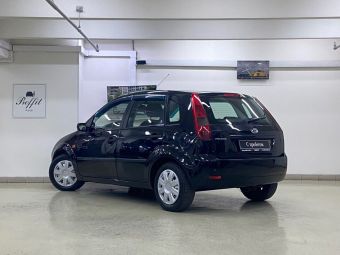 Ford Fiesta, 1.6 л, МКПП, 2004 фото 6