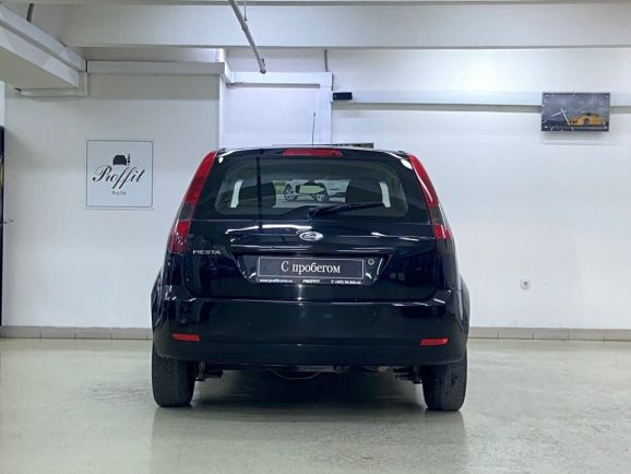 Ford Fiesta, 1.6 л, МТ, 2004 фото 7
