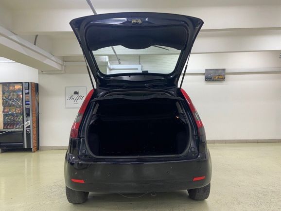 Ford Fiesta, 1.6 л, МТ, 2004 фото 9