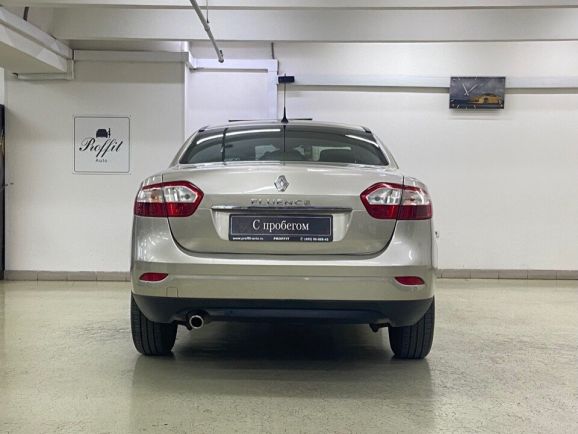 Renault Fluence, 2.0 л, Вариатор, 2012 фото 6