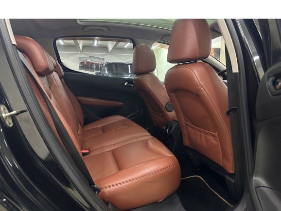 Peugeot 308 Premium Pack, 1.6 л, АТ, 2011 фото 2