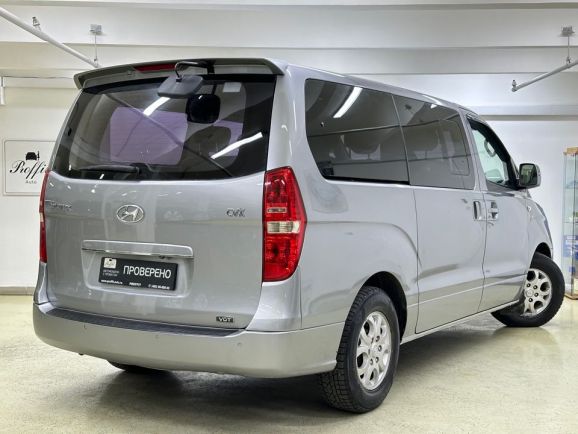 Hyundai Grand Starex, 2.5 л, АТ, 2011 фото 6