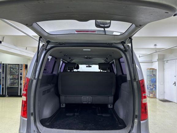 Hyundai Grand Starex, 2.5 л, АТ, 2011 фото 9