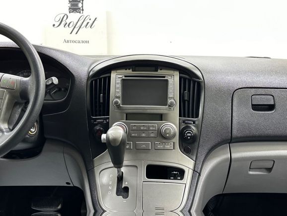 Hyundai Grand Starex, 2.5 л, АТ, 2011 фото 13