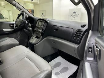 Hyundai Grand Starex, 2.5 л, АКПП, 2011 фото 15