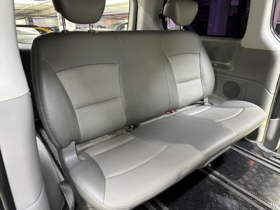 Hyundai Grand Starex, 2.5 л, АТ, 2011 фото 2