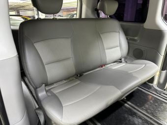Hyundai Grand Starex, 2.5 л, АКПП, 2011 фото 2