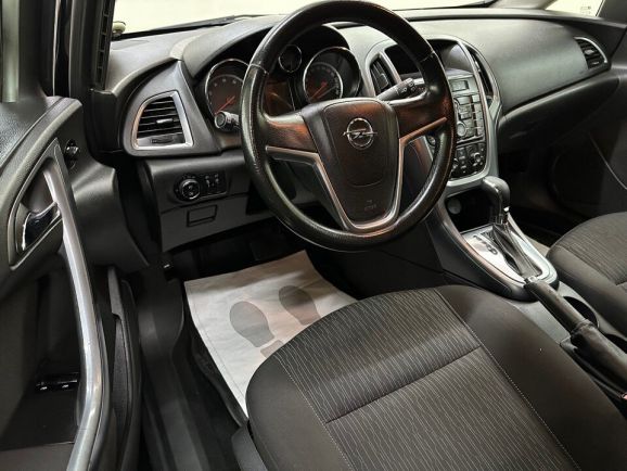 Opel Astra, 1.6 л, АТ, 2012 фото 10