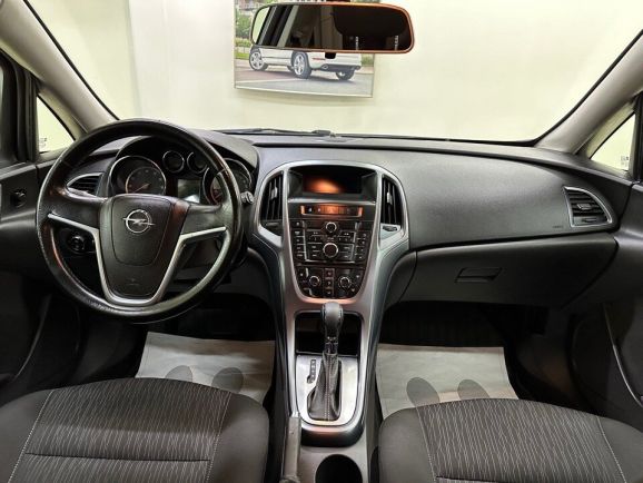 Opel Astra, 1.6 л, АТ, 2012 фото 11