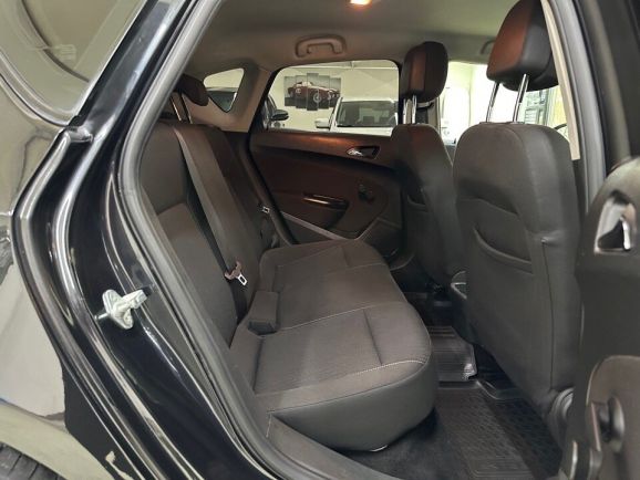 Opel Astra, 1.6 л, АТ, 2012 фото 1