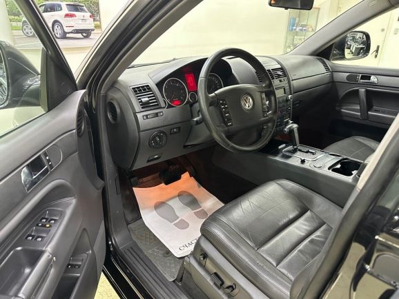 Volkswagen Touareg, 2.5 л, АТ, 2009 фото 10