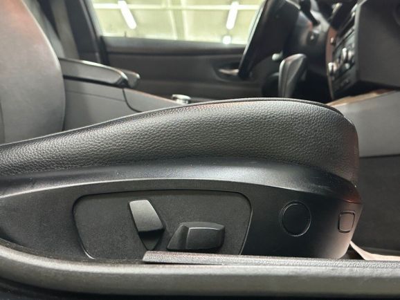 BMW 3 серии, 2.5 л, АТ, 2009 фото 19