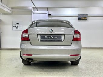Skoda Octavia Ambition, 1.8 л, АКПП, 2012 фото 8