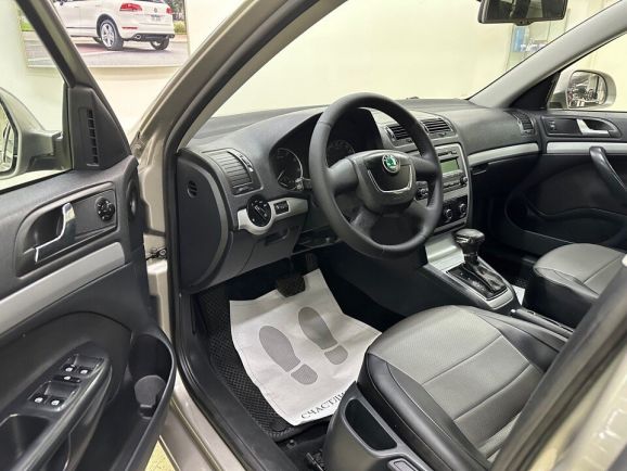 Skoda Octavia Ambition, 1.8 л, АТ, 2012 фото 9