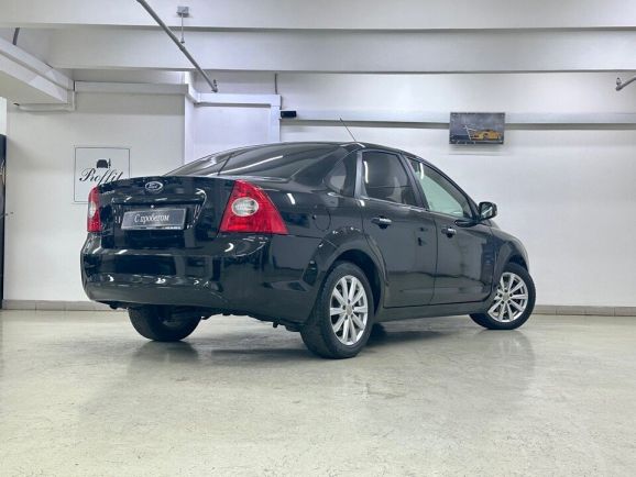 Ford Focus Comfort, 1.8 л, МТ, 2010 фото 8