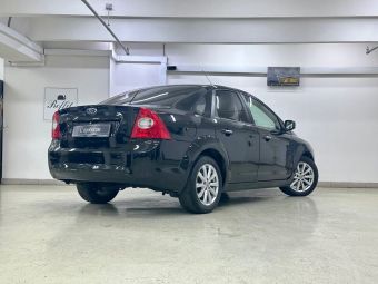 Ford Focus Comfort, 1.8 л, МКПП, 2010 фото 8