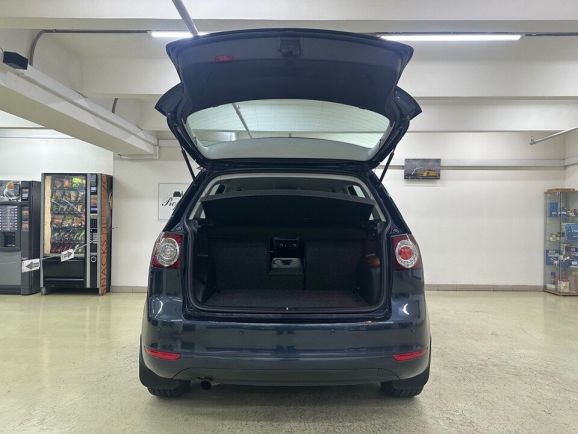Volkswagen Golf Plus Trendline, 1.2 л, Робот, 2011 фото 8
